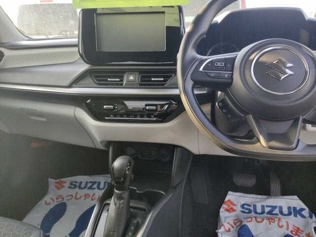 Suzuki SWIFT 2024 7002659-6