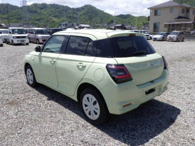 Suzuki SWIFT 2023 7002695-1