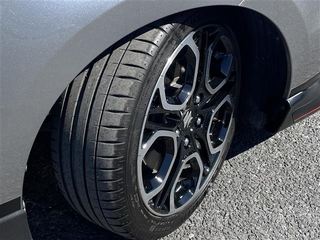 Suzuki SWIFT 2018 7002718-8
