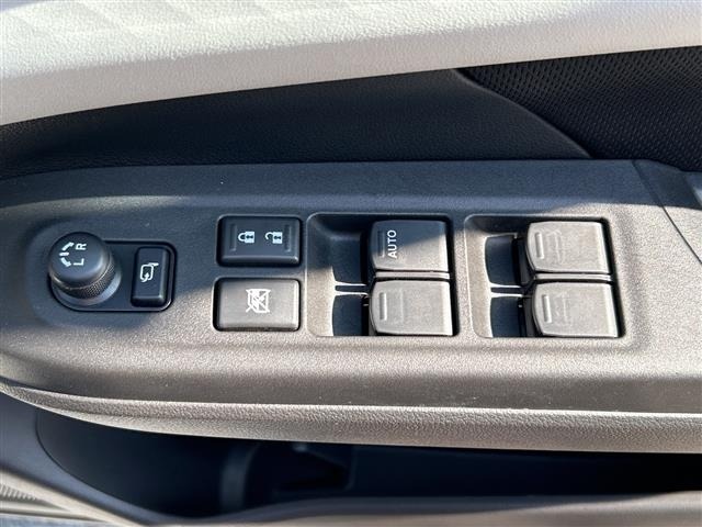 Suzuki SWIFT 2024 7002731-8