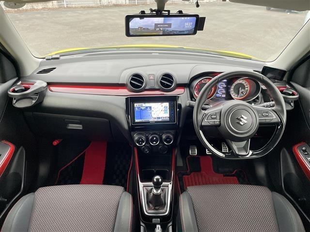 Suzuki SWIFT 2019 7002739-14