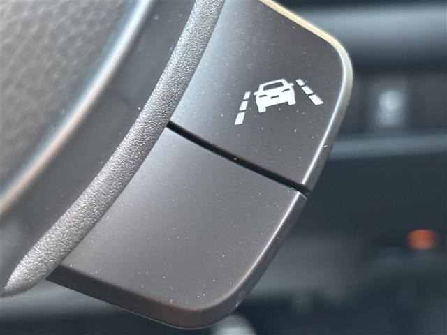 Suzuki SWIFT 2018 7002751-7