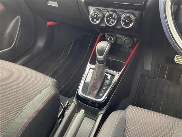 Suzuki SWIFT 2018 7002760-20