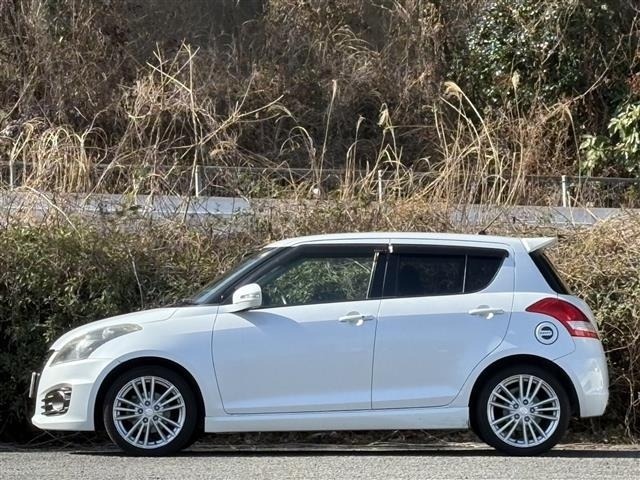 Suzuki SWIFT 2012 7002780-18