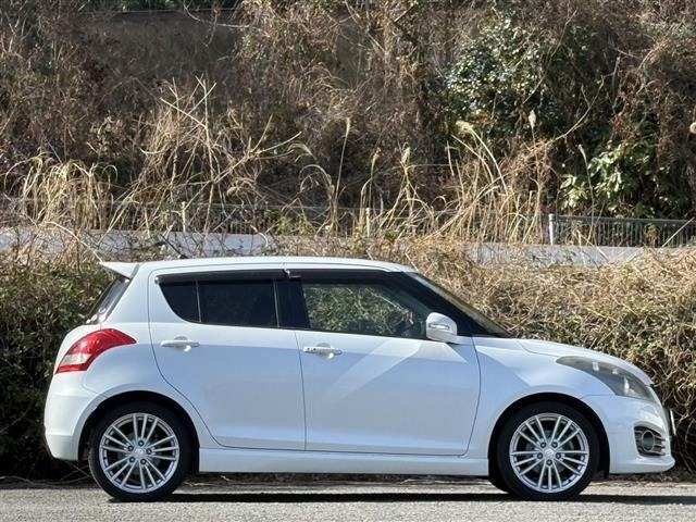 Suzuki SWIFT 2012 7002780-3