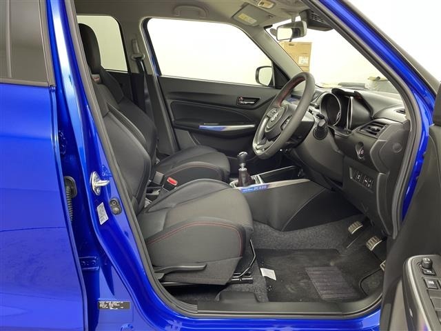 Suzuki SWIFT 2025 7002805-22
