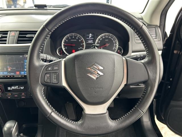 Suzuki SWIFT 2012 7002809-21