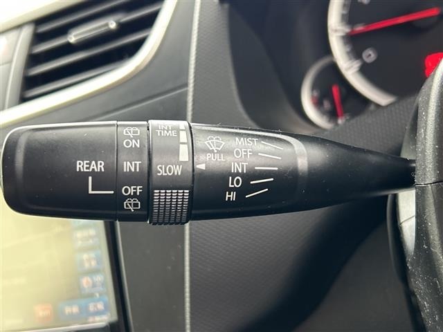 Suzuki SWIFT 2012 7002809-3