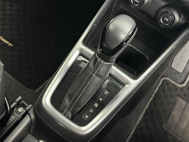 Suzuki SWIFT 2017 7002810-12