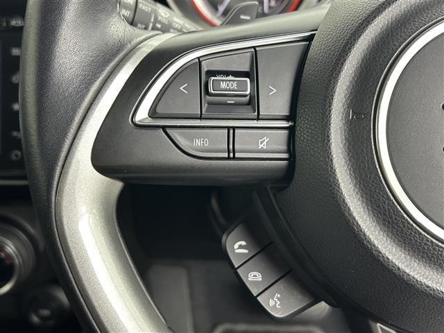 Suzuki SWIFT 2017 7002810-7
