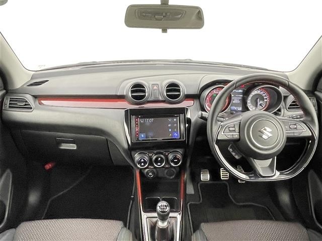Suzuki SWIFT 2021 7002814-15