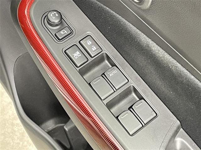 Suzuki SWIFT 2021 7002814-4