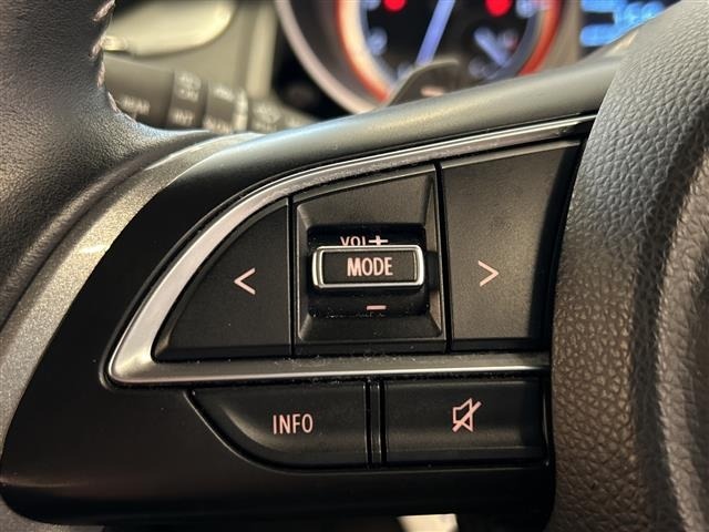 Suzuki SWIFT 2018 7002817-2