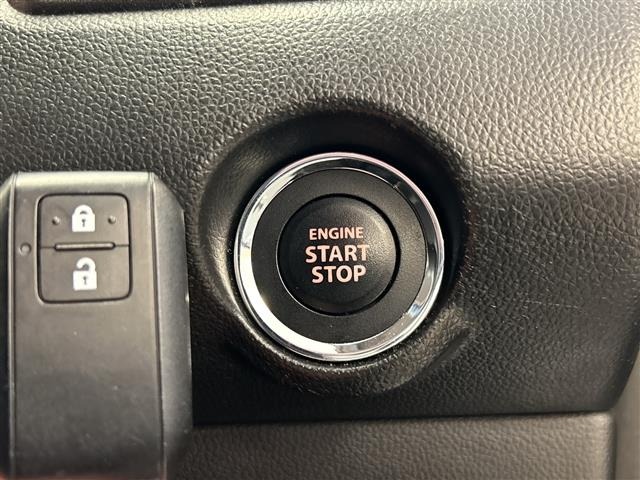 Suzuki SWIFT 2018 7002817-8