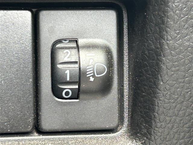 Suzuki SWIFT 2018 7002829-21