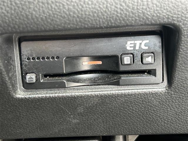 Suzuki SWIFT 2018 7002829-8