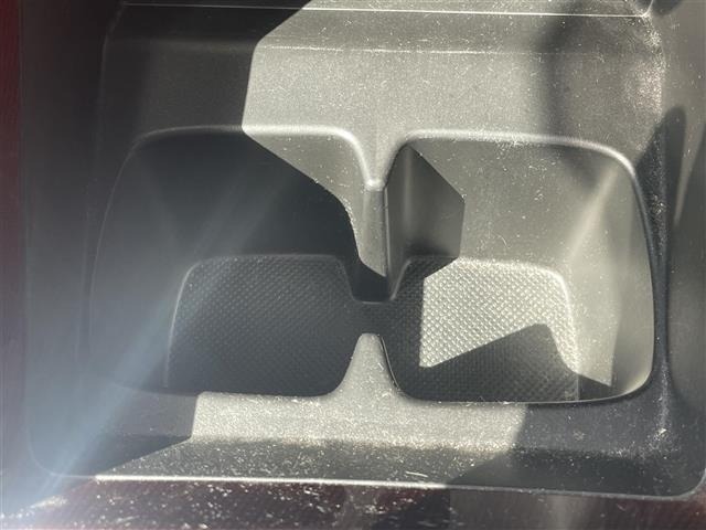 Suzuki SWIFT 2021 7002830-23