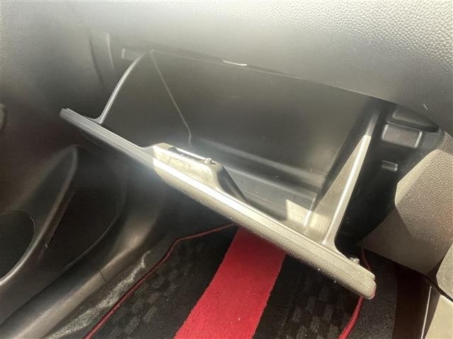 Suzuki SWIFT 2021 7002830-4