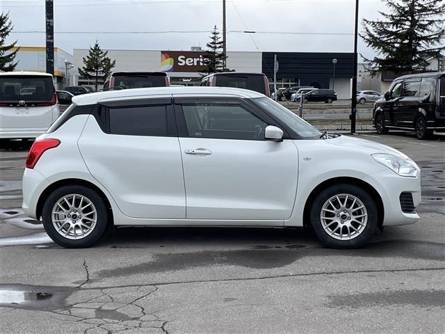 Suzuki SWIFT 2022 7002837-4