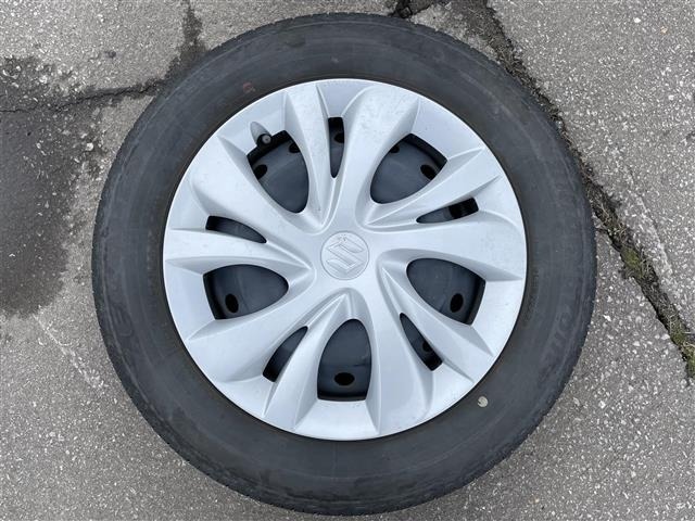 Suzuki SWIFT 2022 7002837-5