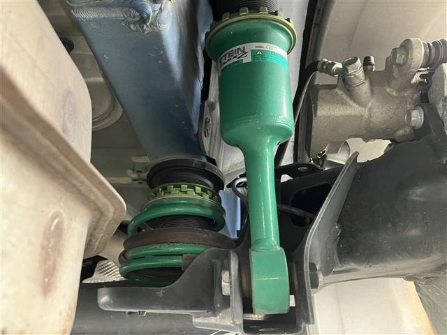 Suzuki SWIFT 2019 7002838-9