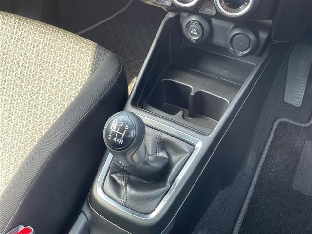 Suzuki SWIFT 2018 7002840-9
