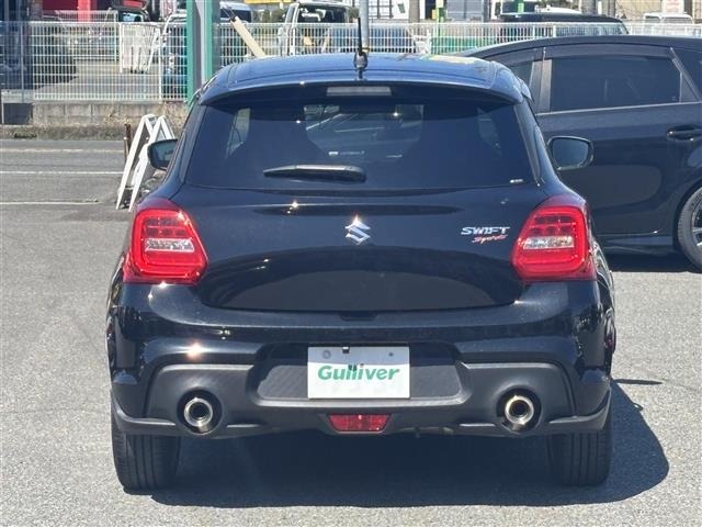 Suzuki SWIFT 2023 7002842-5
