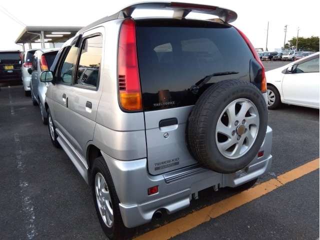 Daihatsu TERIOS KID 1998 7002424-1