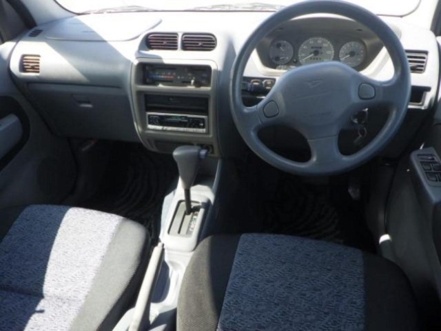 Daihatsu TERIOS KID 1998 7002424-2