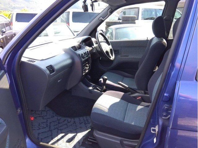 Daihatsu TERIOS KID 2001 7002426-4