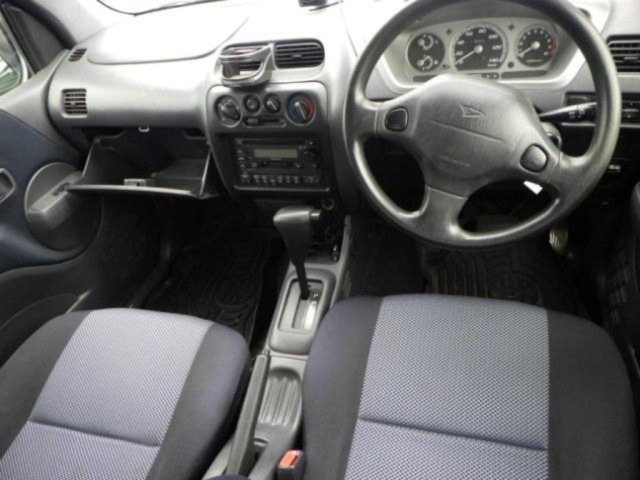 Daihatsu TERIOS KID 2001 7002436-3