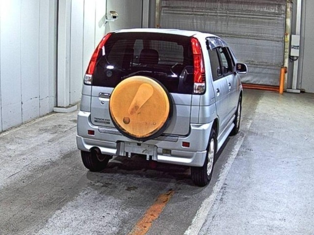 Daihatsu TERIOS KID 2001 7002436-5