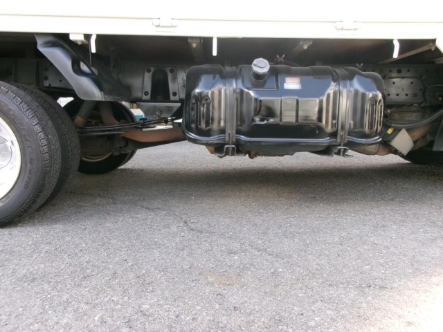 Mazda TITAN 2015 6990687-9