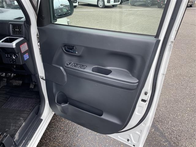 Daihatsu WAKE 2019 6999693-4