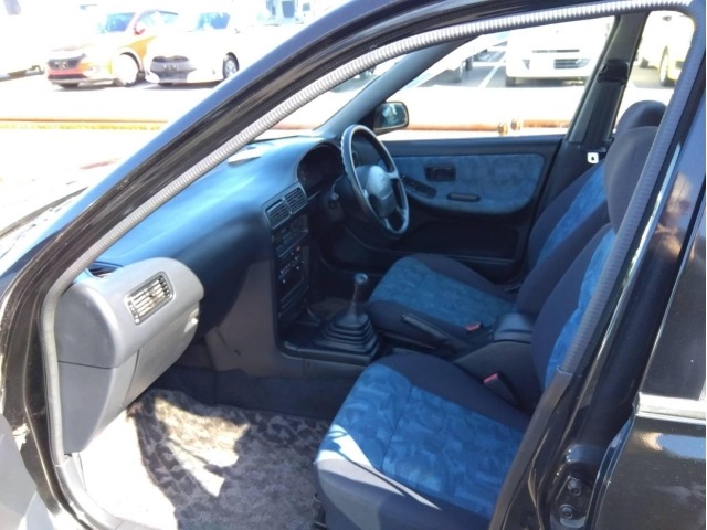 Nissan Wingroad 1997 6986572-2