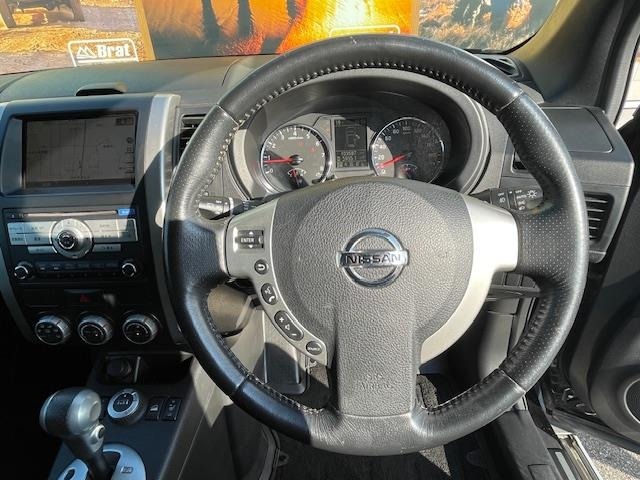 Nissan X-TRAIL 2011 6974451-1