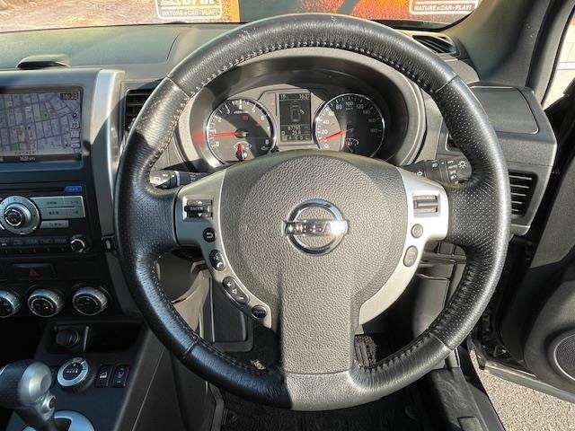 Nissan X-TRAIL 2013 6974597-1