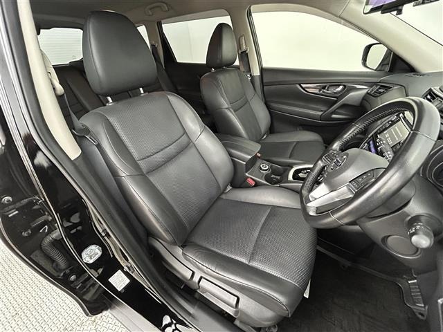 Nissan X-TRAIL 2018 6974730-10