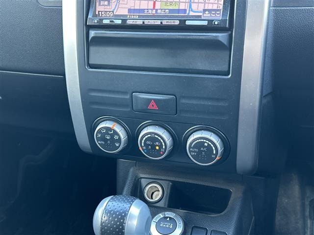 Nissan X-TRAIL 2011 6974870-5