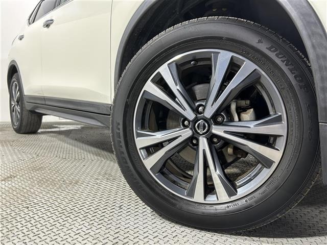 Nissan X-TRAIL 2018 6974919-10