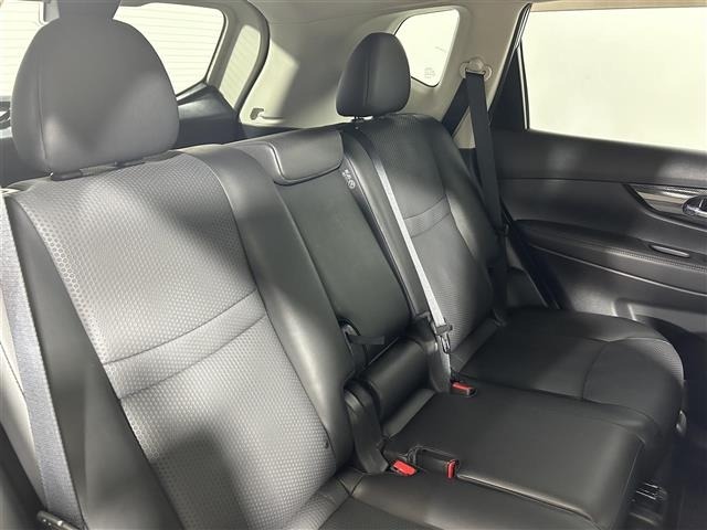 Nissan X-TRAIL 2018 6974919-21