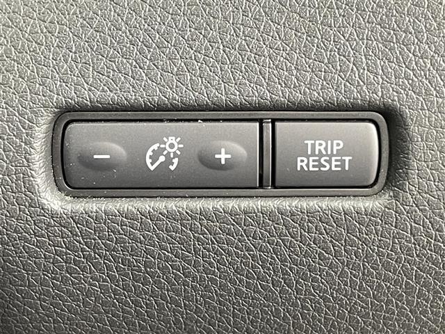 Nissan X-TRAIL 2018 6975019-8