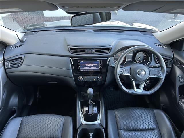 Nissan X-TRAIL 2018 6975112-16