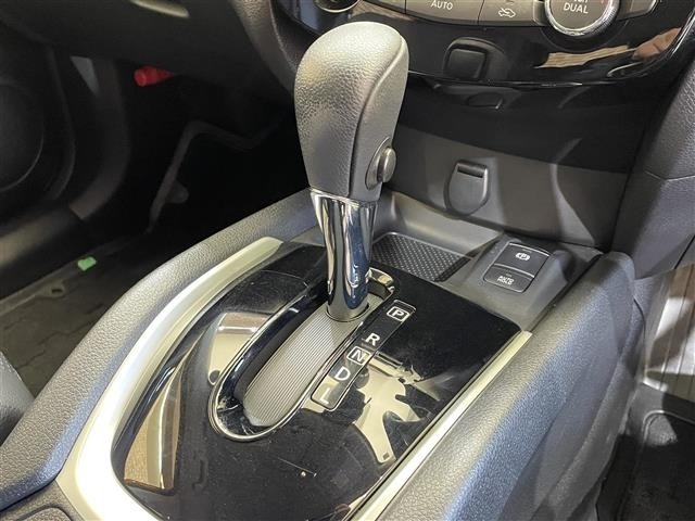 Nissan X-TRAIL 2018 6975118-4