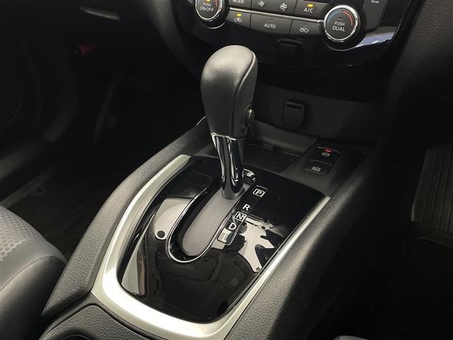 Nissan X-TRAIL 2018 6975298-1