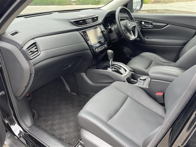Nissan X-TRAIL 2018 6975334-4
