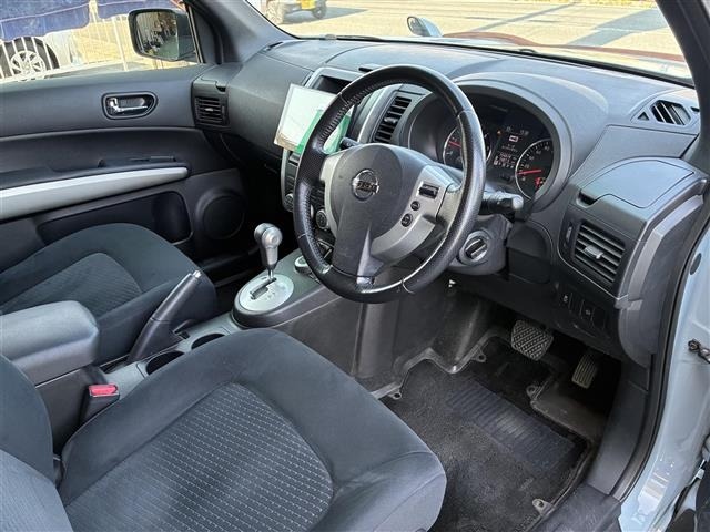 Nissan X-TRAIL 2011 6975553-12