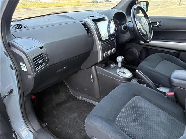 Nissan X-TRAIL 2011 6975553-22