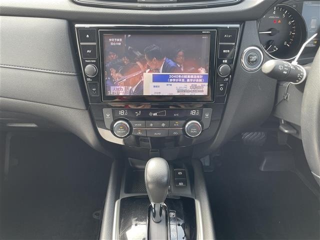 Nissan X-TRAIL 2019 6975571-16
