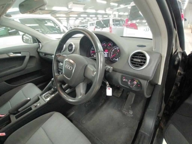 Audi A3 2009 7003528-9